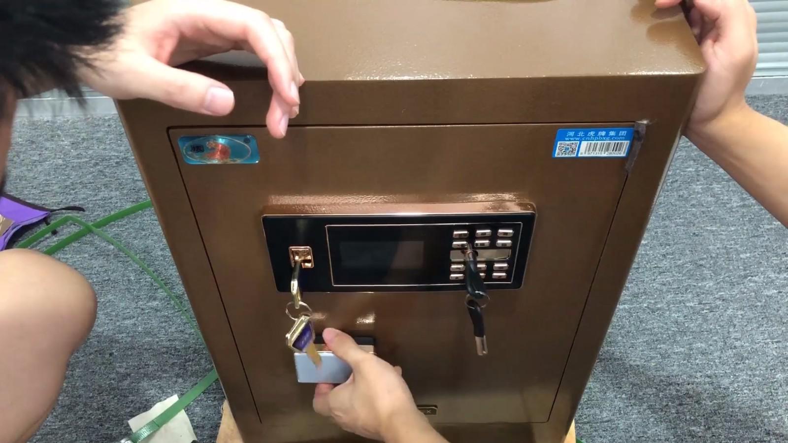 599元买的网红保险柜开箱打开柜门一瞬间我都看呆了