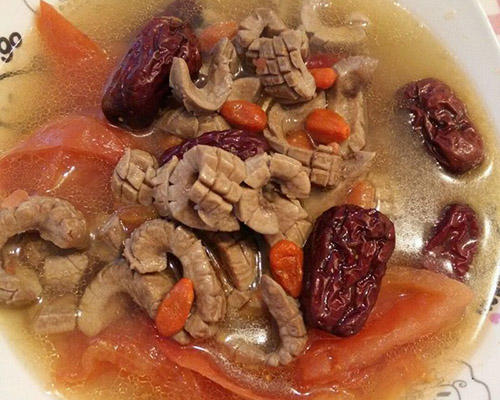 经常喝老公煲的枸杞猪腰汤,彻底根治了产后腰痛后遗症