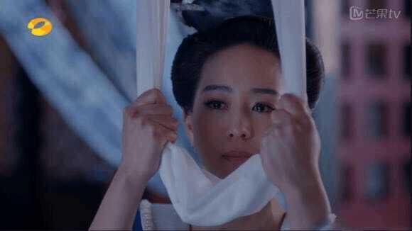 盘点古装剧中上吊自杀的女子,高圆圆自尽了两次,赵丽颖手舞足蹈