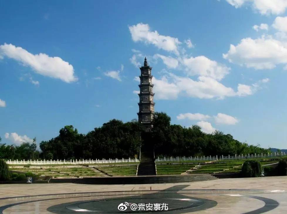 霍山:清代文峰古塔