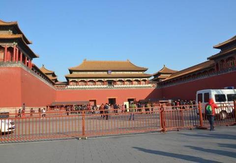 此门是故宫正式的大门,有人一生只能走一次却只进不出!|午门|故宫|皇后_新浪新闻