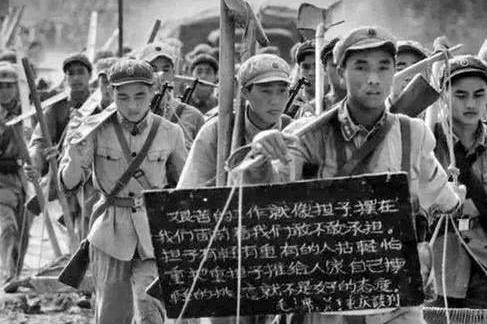 外国人拍摄的1965年中国珍贵老照片:没想到60年代的中国是这样子|老照片|历史|北京火车站|上学路上|黄包车_新浪新闻