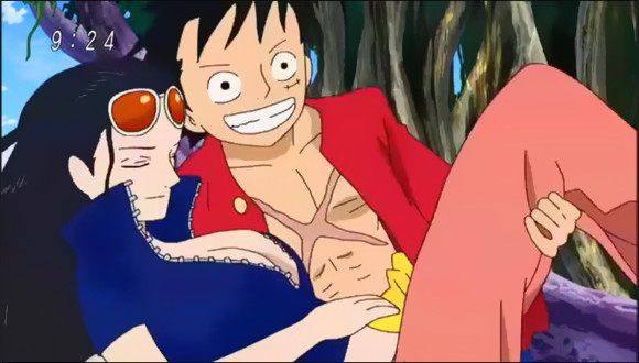 海贼王里唯一一个被路飞公主抱过的女人,女帝都只有羡慕的份儿