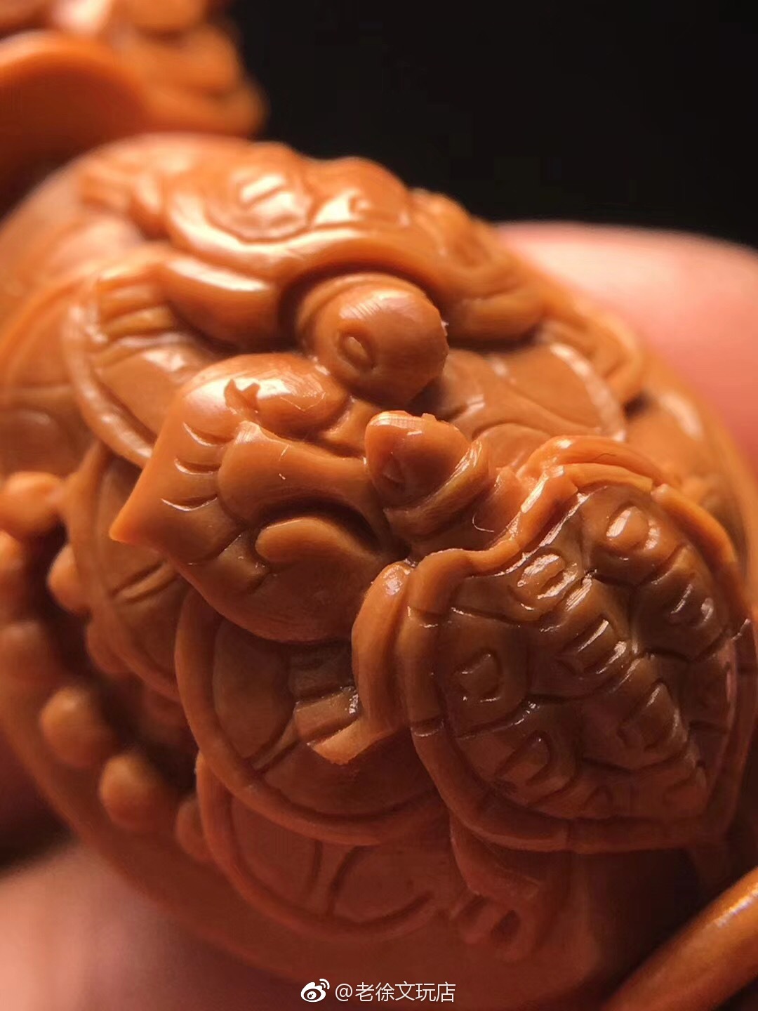橄榄核雕纯手工富甲天下1920水晶核