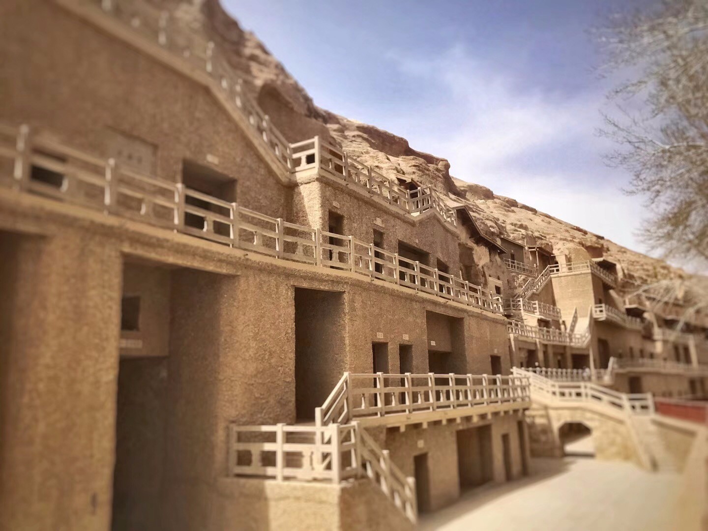 敦煌莫高窟,千年历史建筑