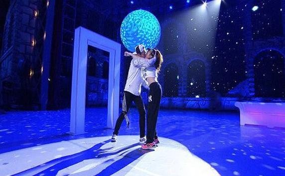 《这就是街舞》杨文昊为什么老被亲?"钢铁直男"昊昊有话说