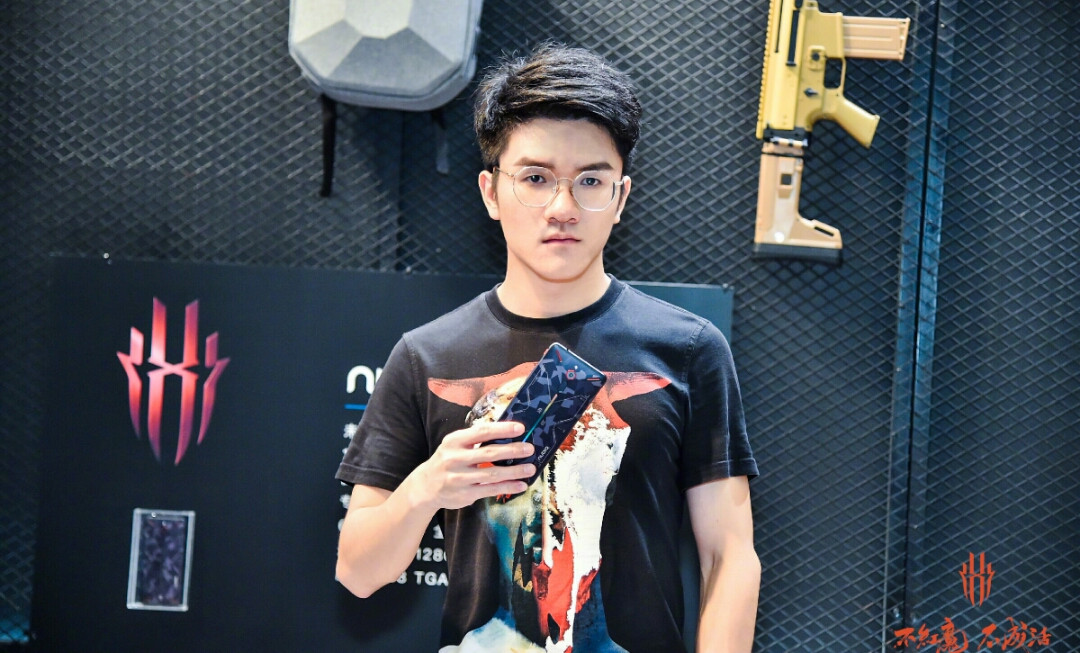 lol:若风宣布公布一件很重要的事情,小苍:是要结婚了吗