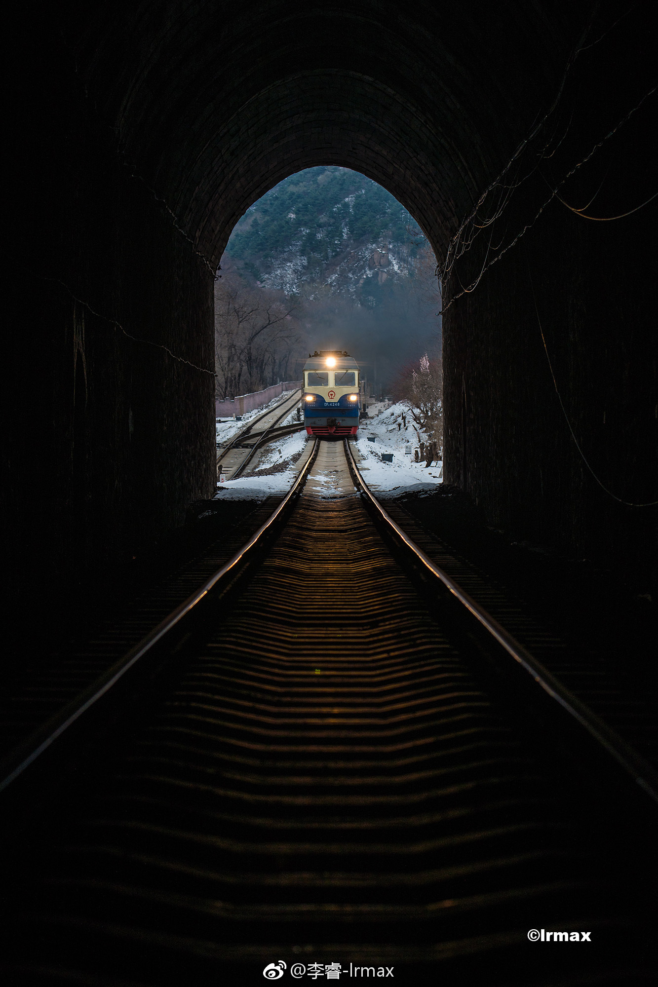 再过四个小时,京张铁路关沟段即将开出最后一趟普速列车