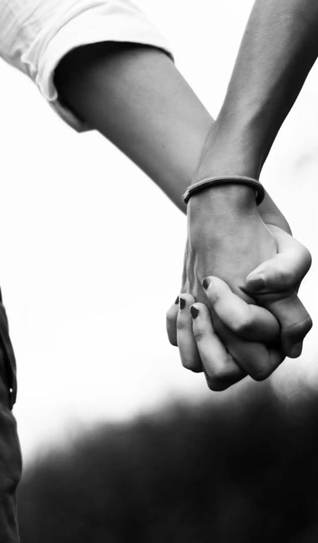 情侣黑白高清壁纸