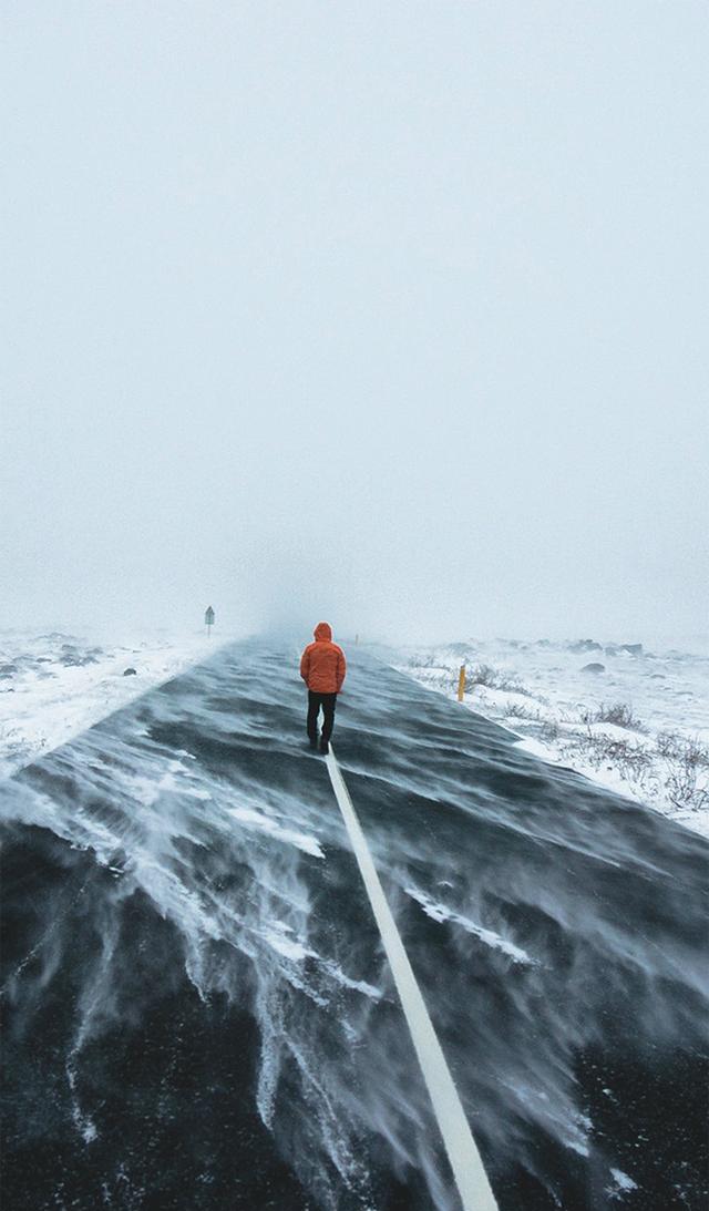 壁纸~一个人生活,一个人看世界