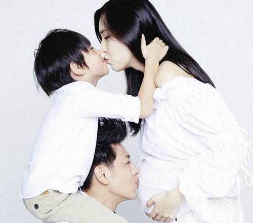 从来不晒妻子的林志颖,终于曝光老婆孩子照片,网友:难怪