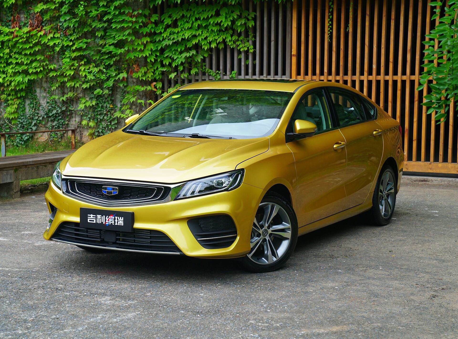 10万级国产轿车配奔驰s级大灯?溜背 液晶仪表,思域正式凉凉