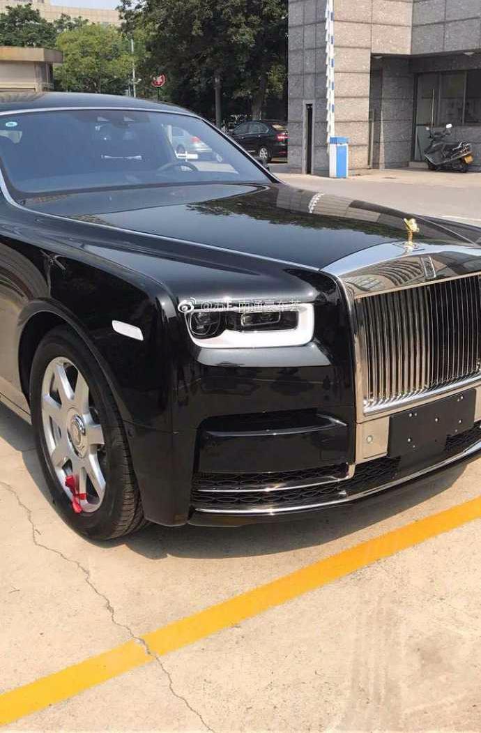 南通通州又一千万豪车全新幻影最终上了个低调的车牌