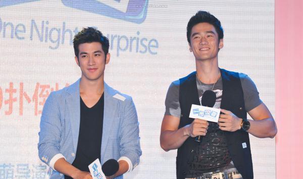 当李治廷跟身高181cm的蒋劲夫同框时,omg,李治廷比夫仔矮了近半个头啊