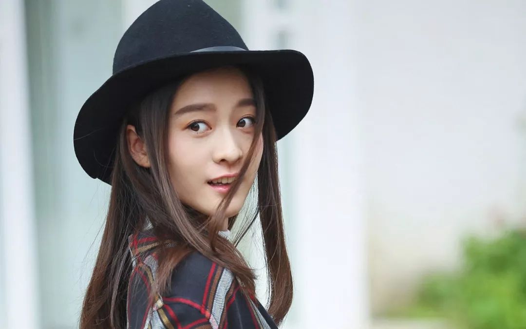 新泡沫之夏已定档这位小花饰演的尹夏沫真能超越大s版本