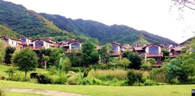 清远佛冈清泉城独栋别墅,依山而居,享受一段田园山水生活