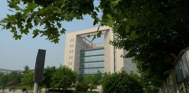 焦作工学院(河南理工大学)合并至西北大学,称之为国立西北工学院