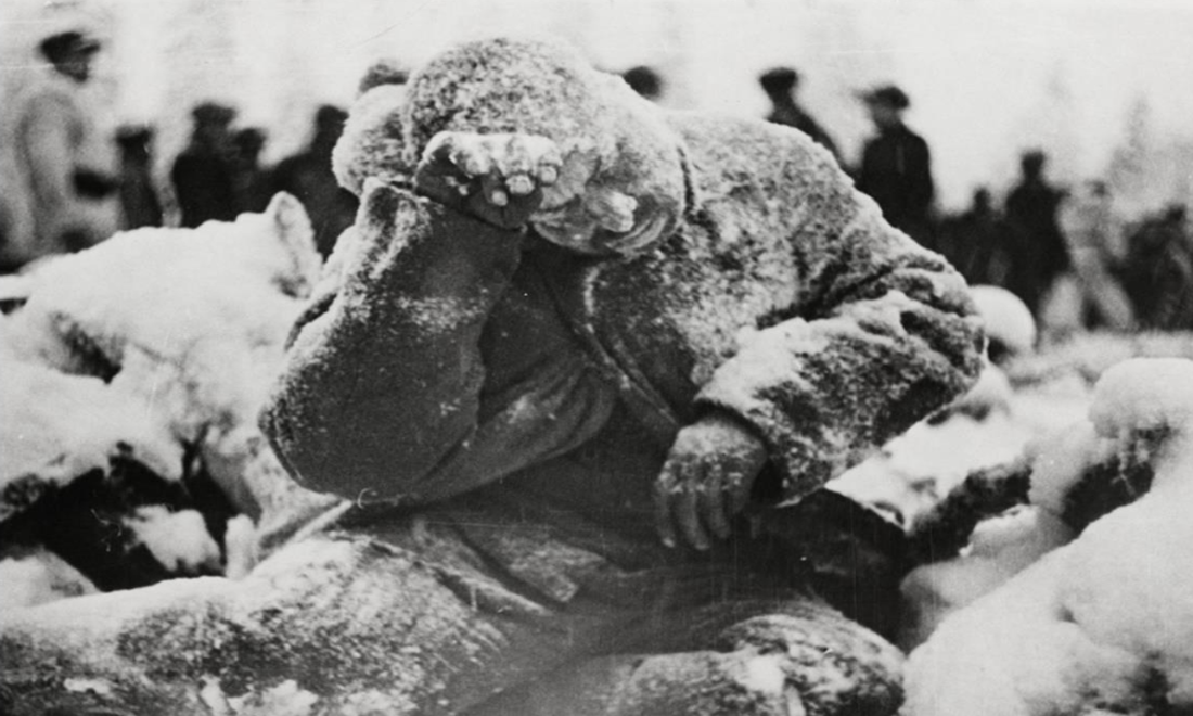 二战老照片:苏联入侵芬兰,发起"冬季战争",芬军在严寒中抵抗