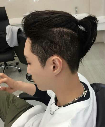 盘点九位扎小辫男星: 白宇清爽朱一龙温润, 而他的脏辫最令人惊艳