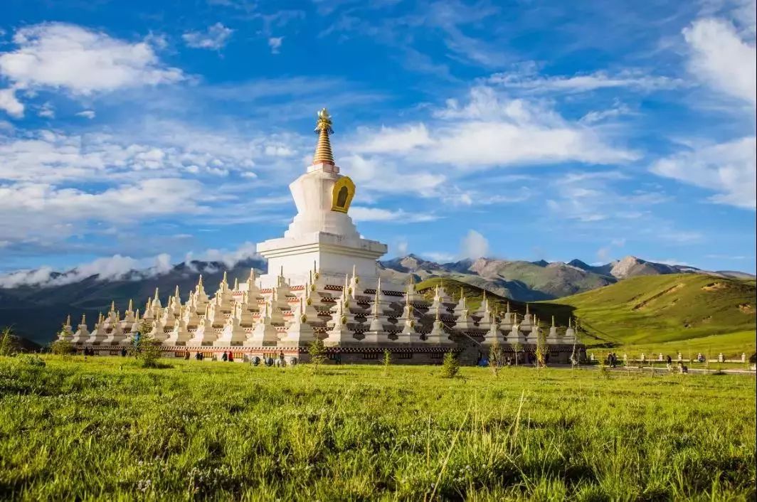 稻城亚丁，你旅行清单上必不不可少的地方