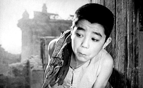 《小兵张嘎》原本是电影,是葛存壮等主演的,该片于1963年在中国上映