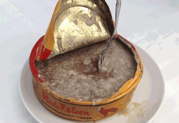 世界上最臭的四种食物,最后一种比下水道都要臭100倍,你敢吃