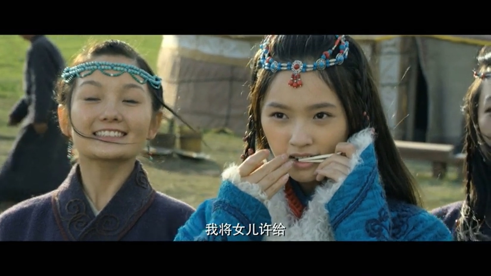 "张歆艺饰演"朵歹"本片主要讲述胡军饰演的大魔王为了复活自己的妻子