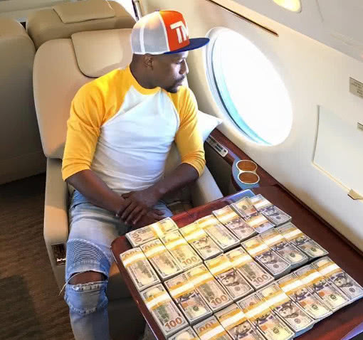 美国巨星炫富的最新姿势?梅威瑟最嚣张,哈登乔丹麦迪最潇洒!