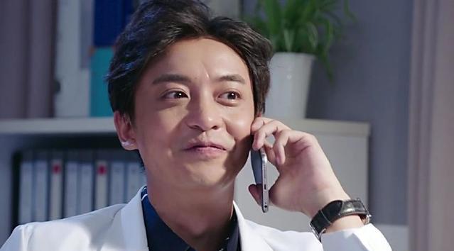 李佳航的免费广告之路,张益达火爆全网,益达官方神回复爆笑来袭