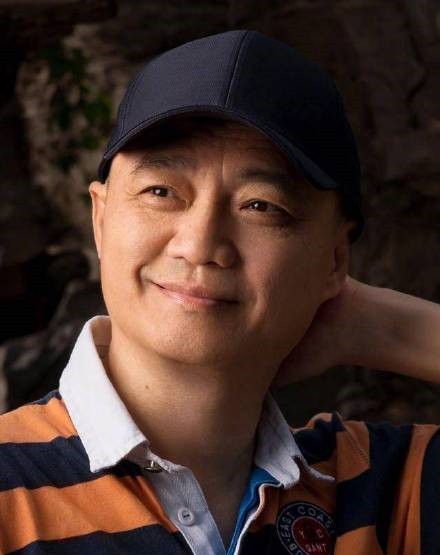 崔永元实名举报杨子黄圣依夫妇造假贪污巨款