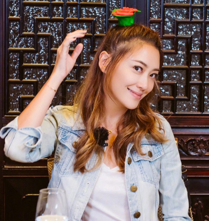 应采儿的神操作,谢娜:想要生活过的去,头像总得带点绿!