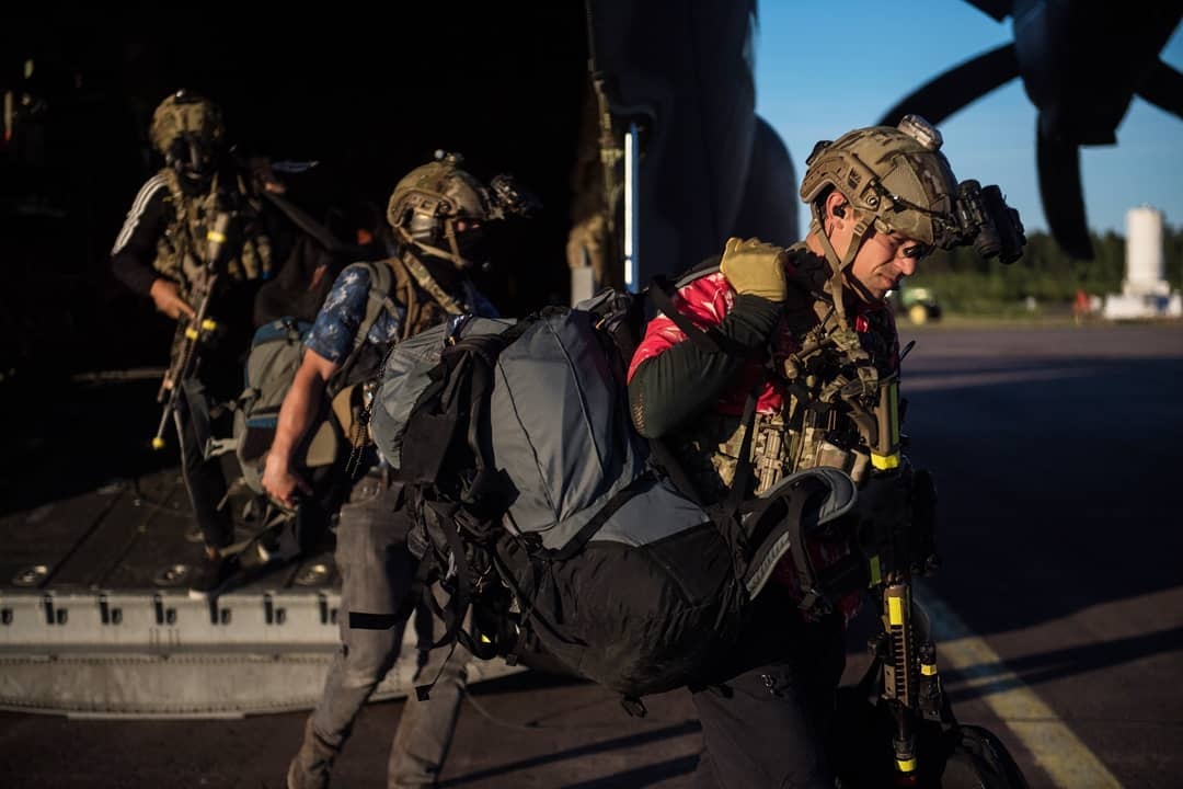 参加"特洛伊足迹"演习的瑞典国防军特种作战大队(sog)