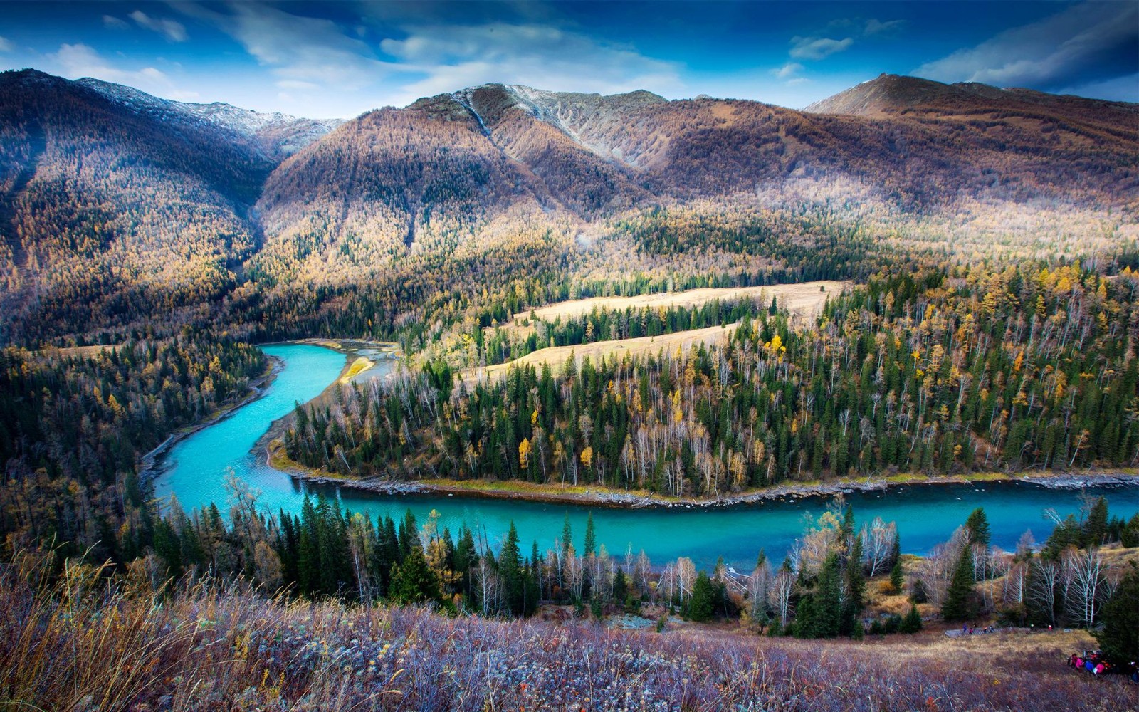 中国最美湖泊,坐拥三大奇观,被誉为"人间仙境,神的花园"