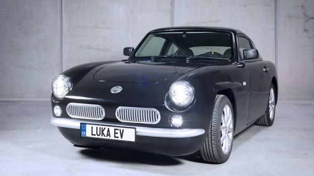 捷克团队推造型复古的廉价电动车,约合不到16万能续航300公里