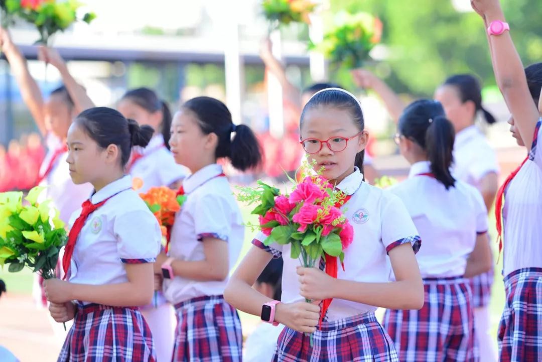 厦门侨英小学举行2018年秋季运动会