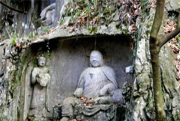 杨琏真迦截帝王头颅为饮器取诸帝骸骨作镇本塔明军也不甘落后