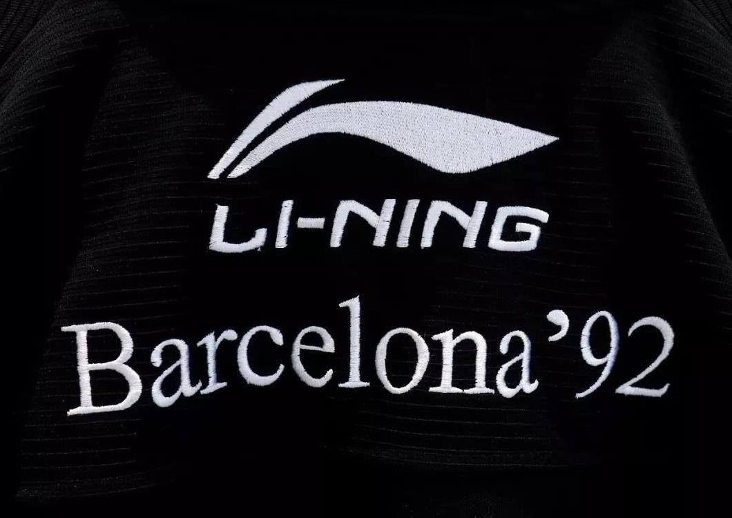 中国李宁重燃白色版本发售通知莆田合作