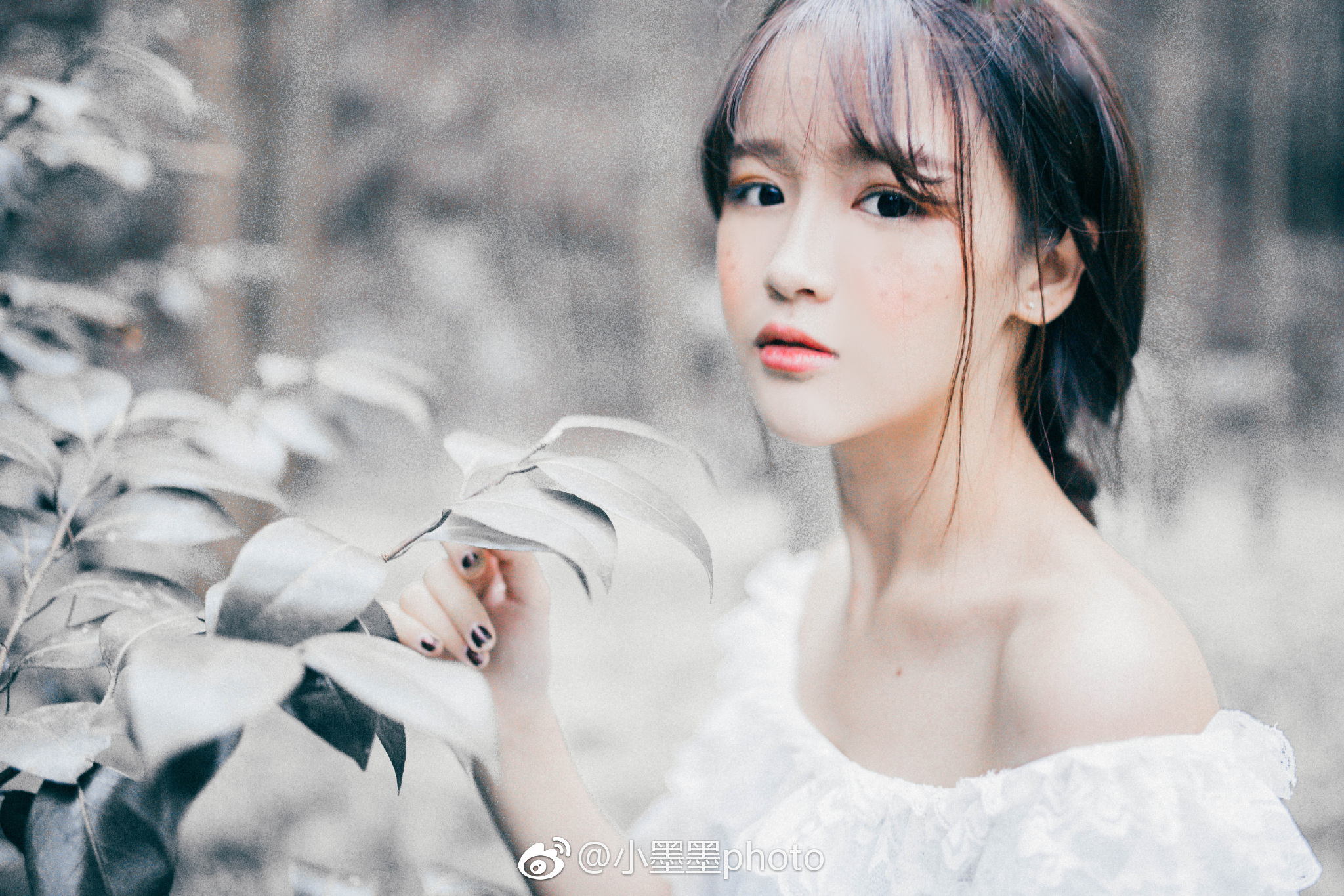 出境:@张依依darlin 拍摄 后期 :@小墨墨photo   67林深时见鹿,海蓝