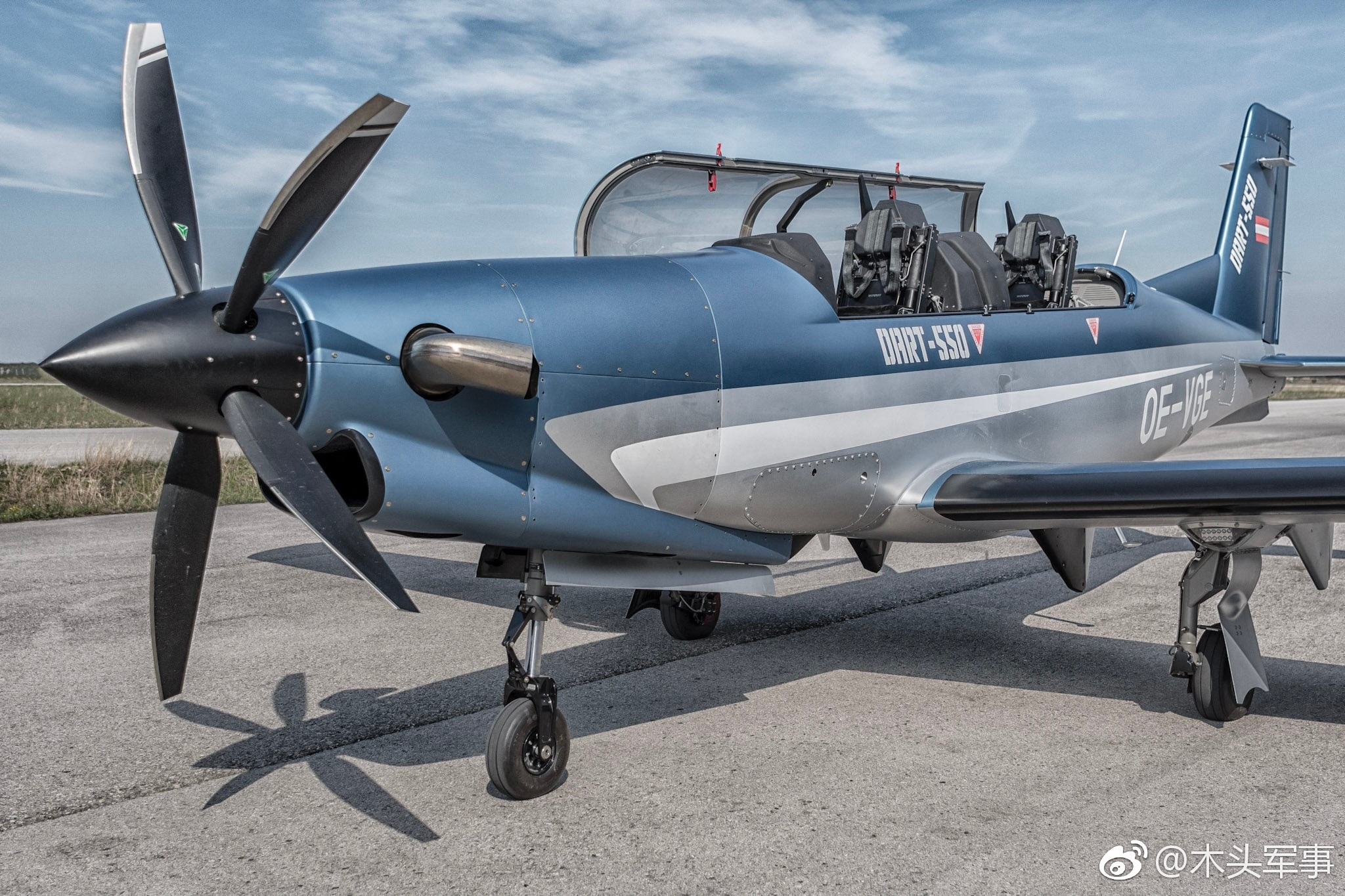 奥地利钻石飞机制造公司2018年5月24日报道,dart-550涡桨教练机