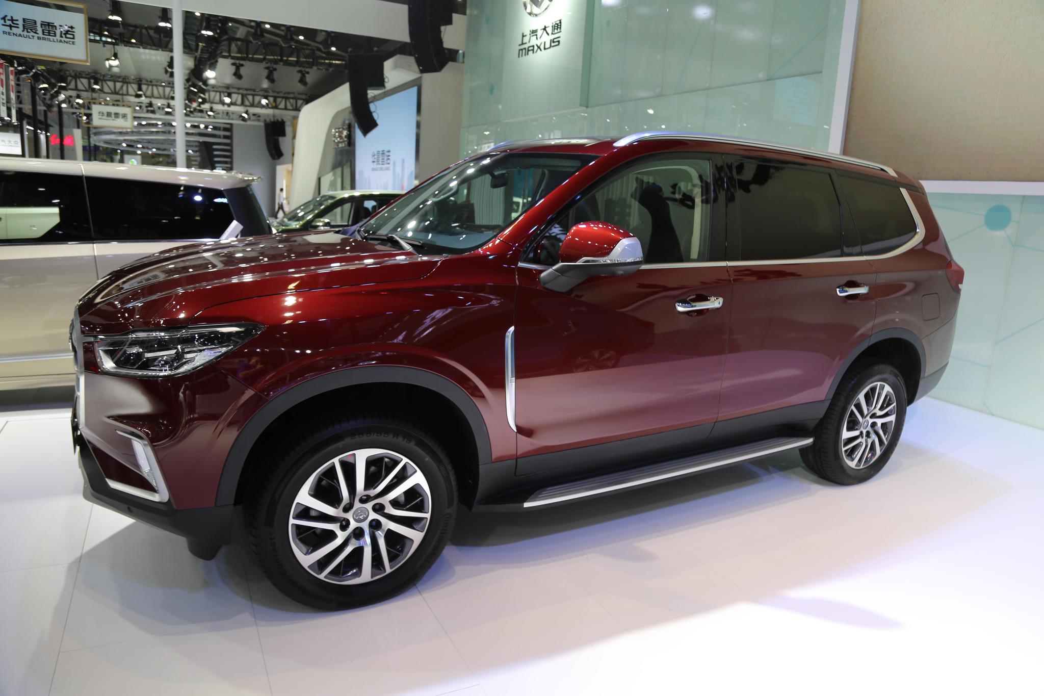 上汽大通d90 天王星版,全尺寸智能互联网suv,车展实拍!