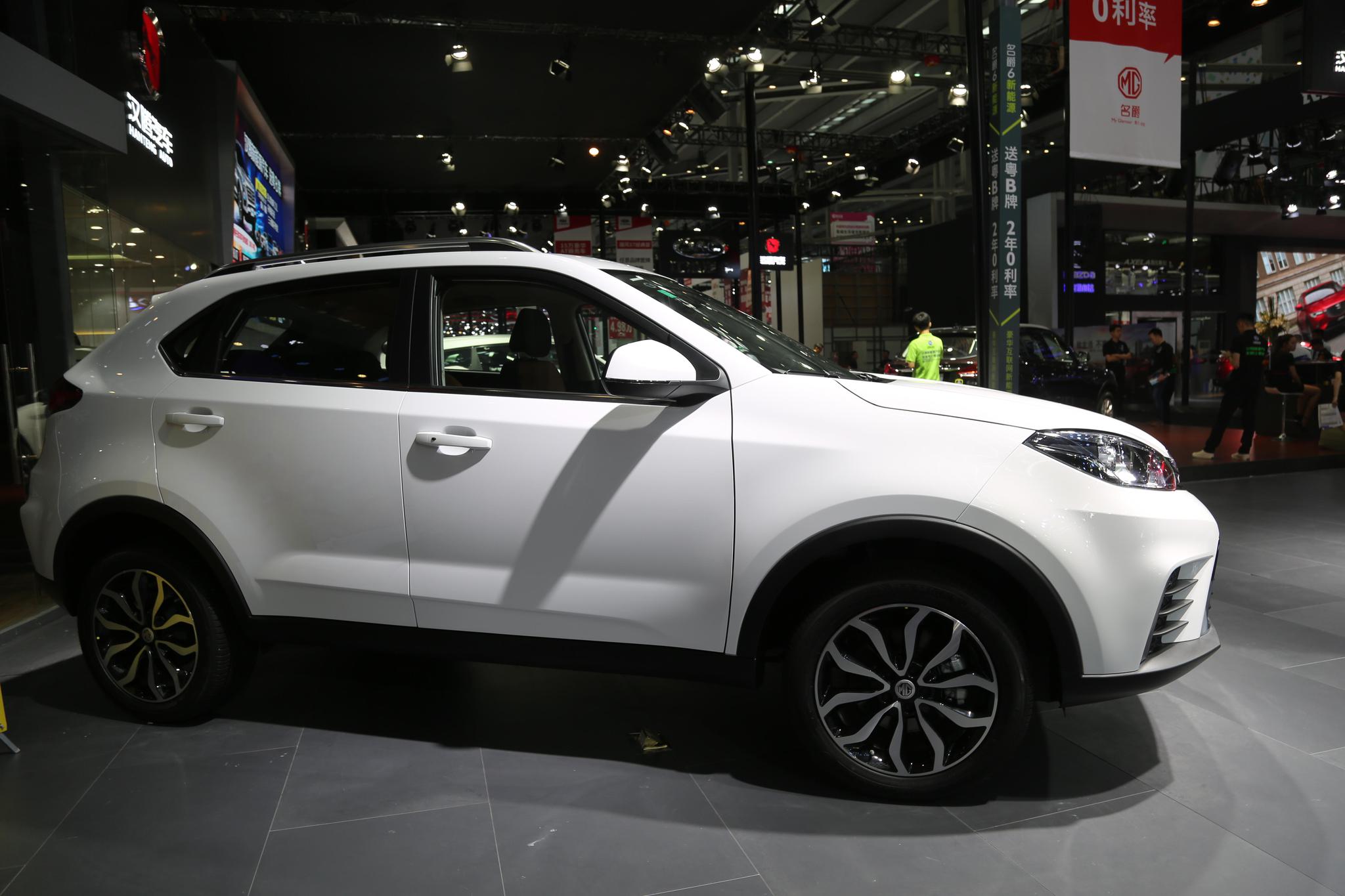 传承百年赛道基因,名爵gs高性能suv,车展实拍!