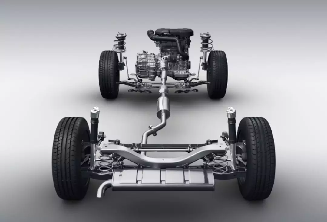 陆风逍遥采用的是前麦弗逊 后多连杆的前后四轮独立悬架的底盘设计