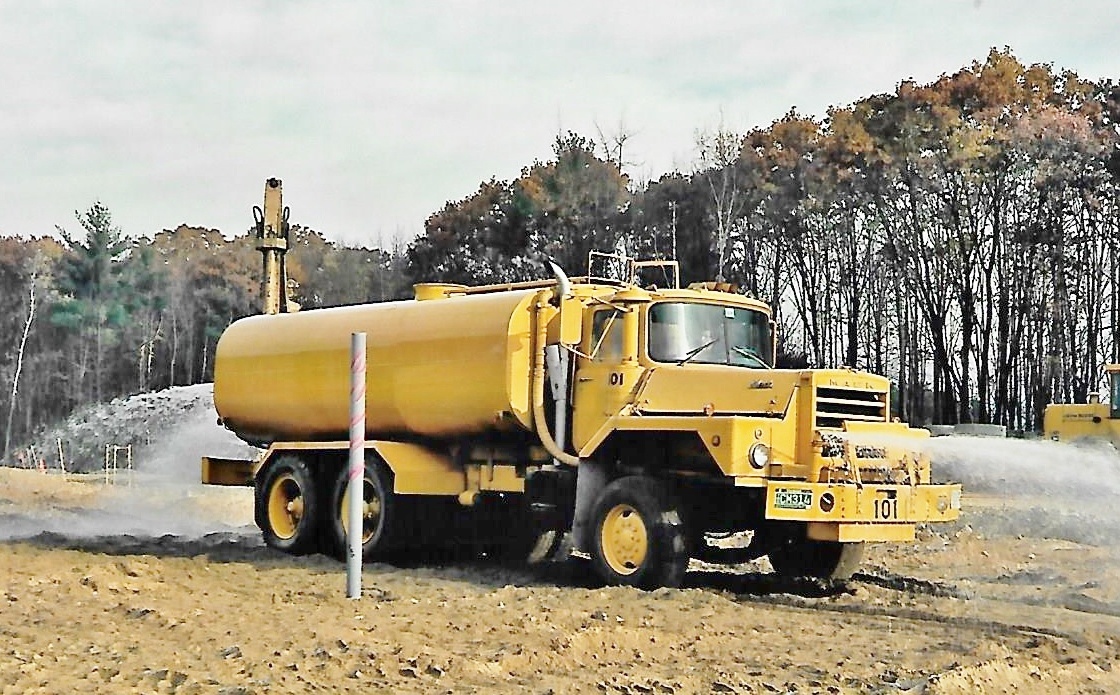 纽约斗牛犬:美国mack卡车品鉴