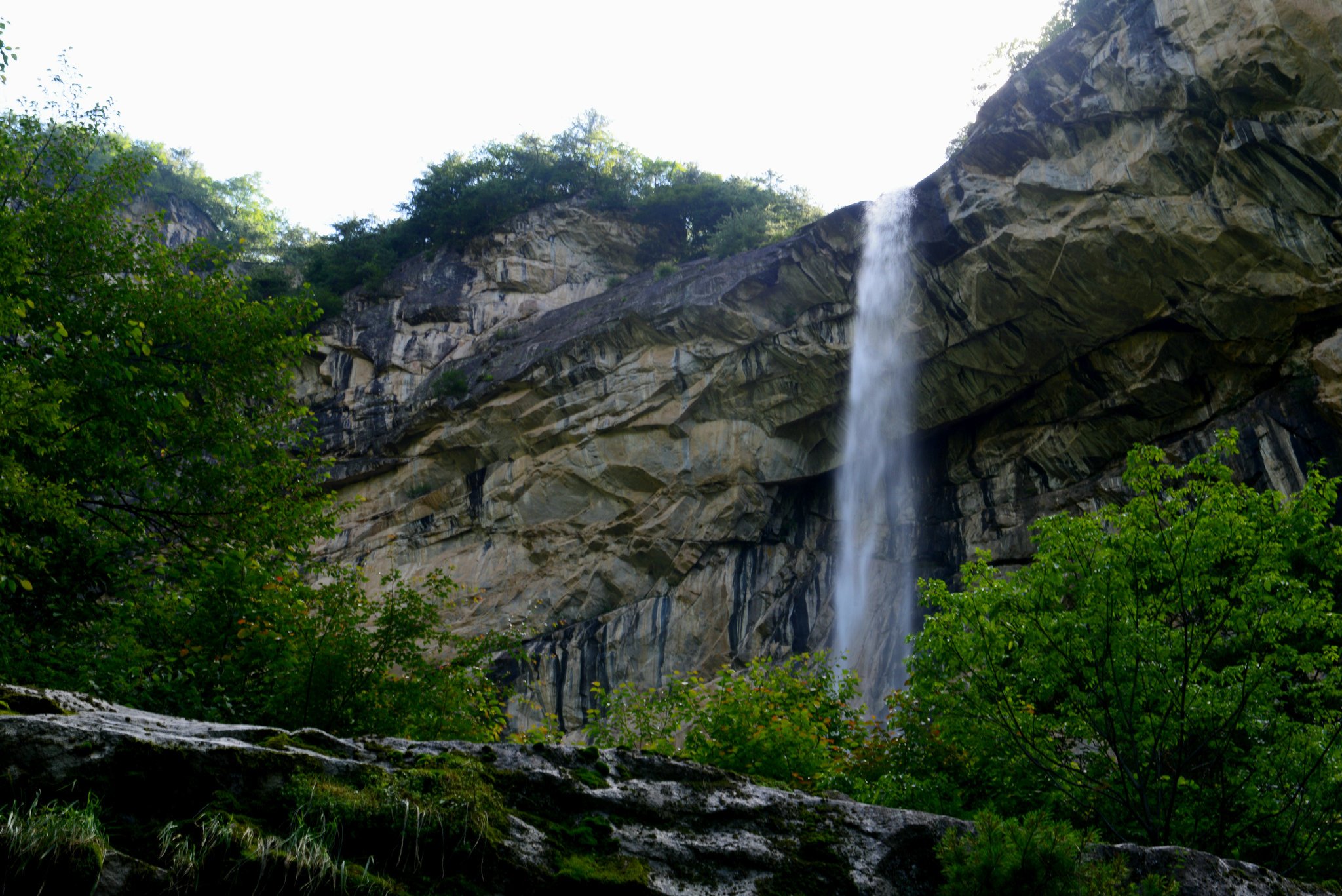 太白青峰峡听风过山谷飞瀑跌