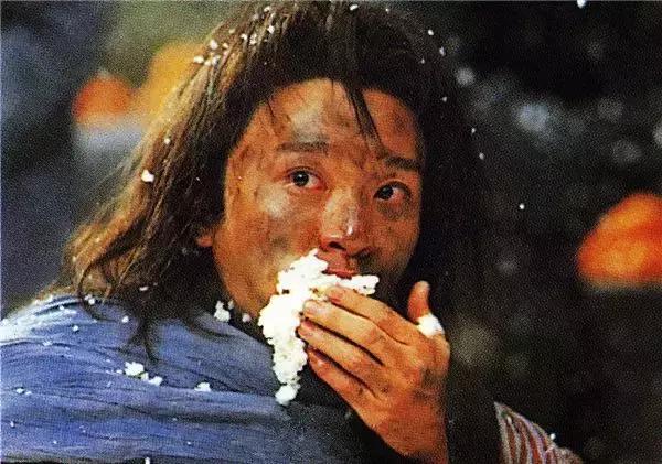 香港影坛影帝吃盒饭曾志伟最霸气周润发最感动周星驰最潇洒