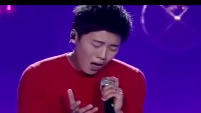 一曲《你的样子》唱哭了美女评委,比原唱好听