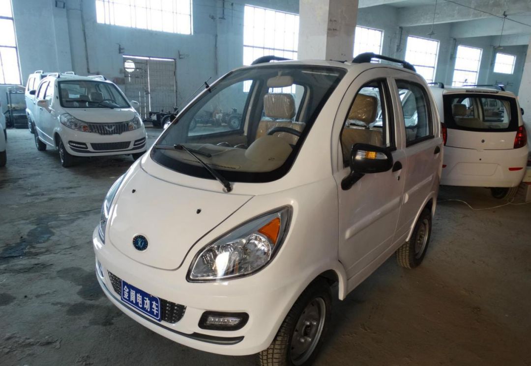 "老年代步车"急需监管,莫让惨剧接二连三
