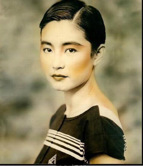 林青霞30年前旧照曝光运动写真风情万种看来美丽永不过时