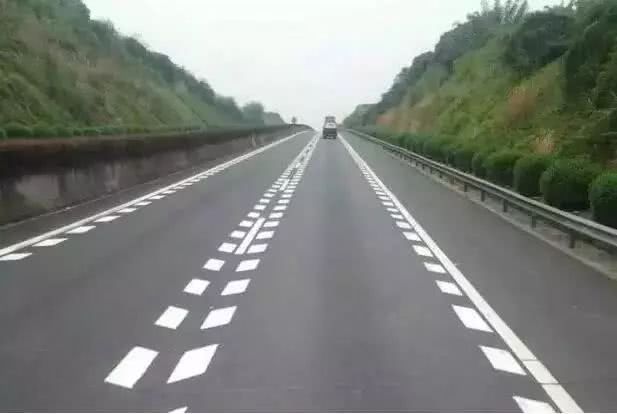 马路上的这几种标线代表啥意思走错了要遭