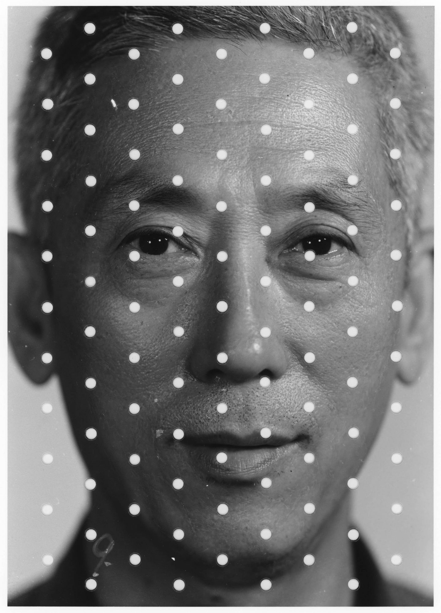 如何搭配“PIACERE”订婚钻石戒指显富贵?